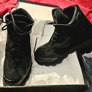 NEW LILIANA LEEMA-2Black‎ Boots Womena Size 8